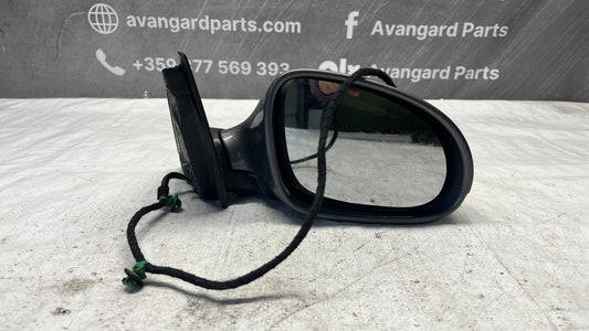 Volkswagen Passat 6 дясно огледало
