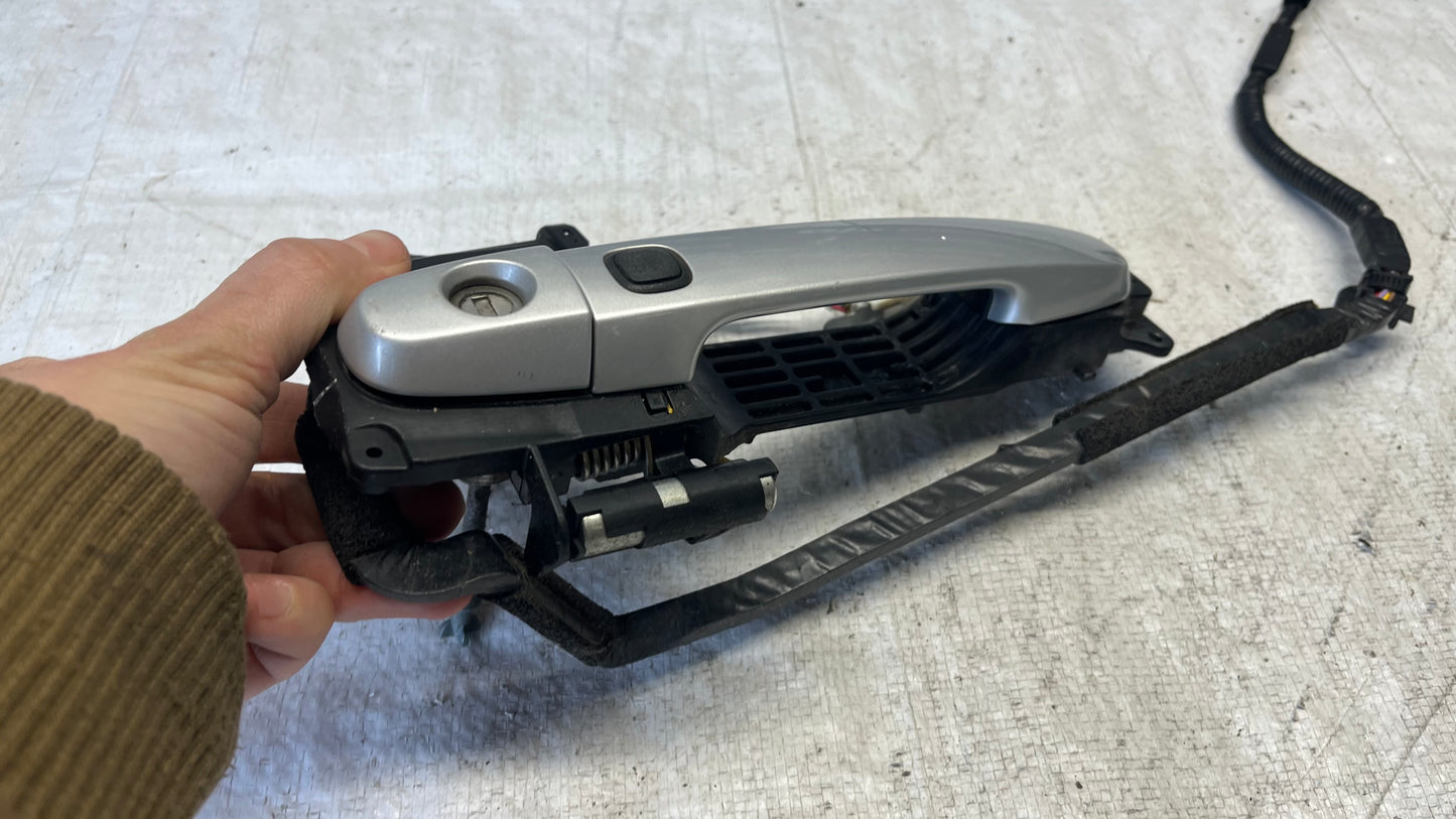 Toyota Auris 07- дръжка предна