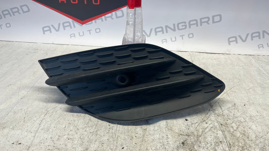 Mercedes CLA C118 дясна решетка с парктроник от предна броня