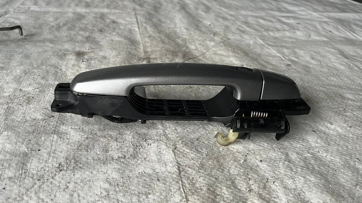 Suzuki SX4 07- външна дръжка предна лява врата