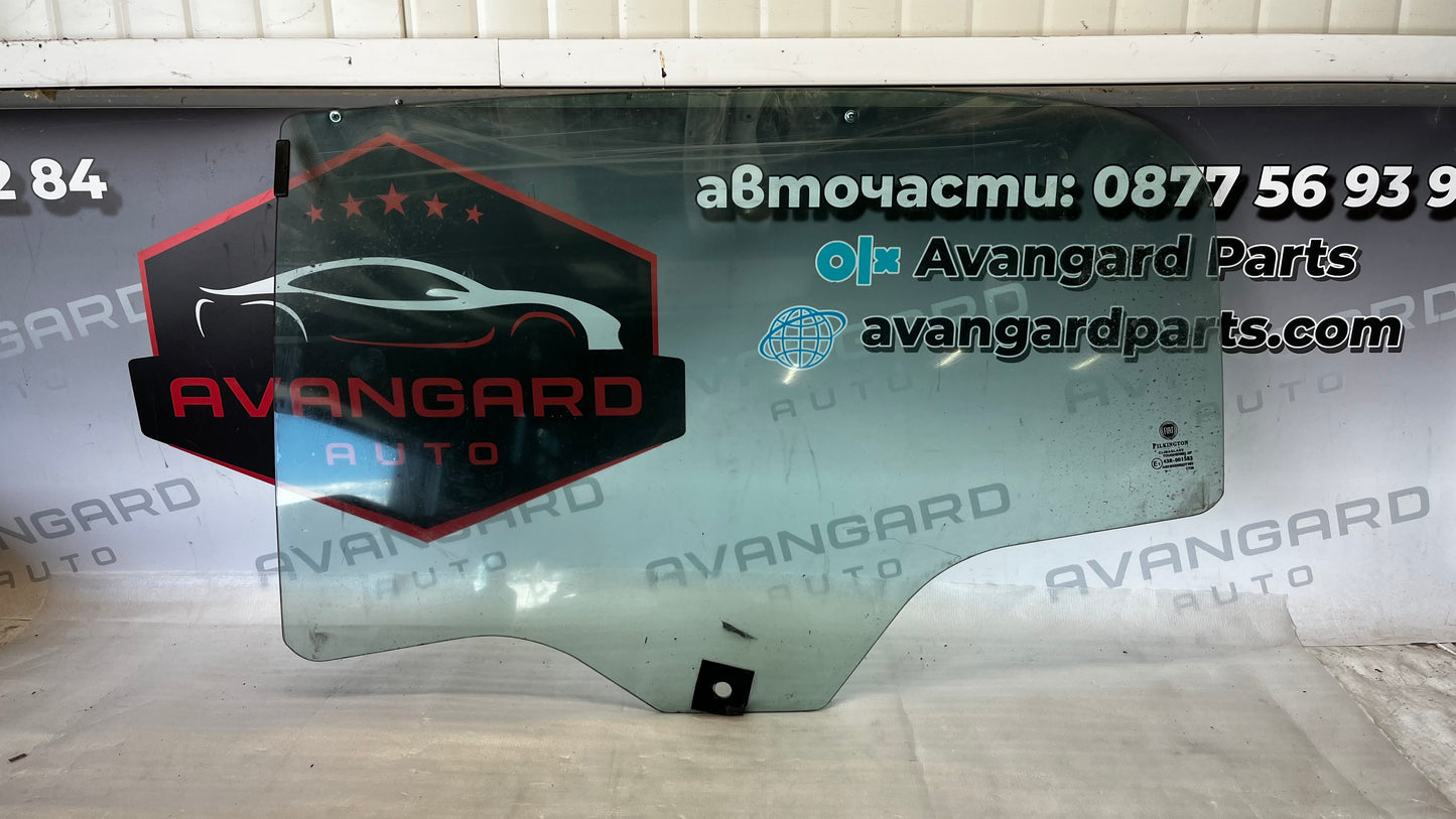 Fiat Punto задно ляво стъкло