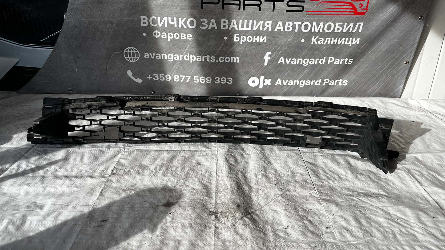 Skoda Karoq предна решетка