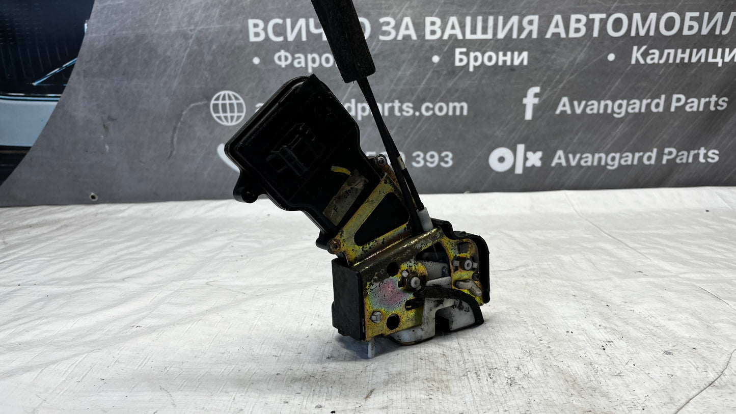 Mazda 6 задна дясна брава