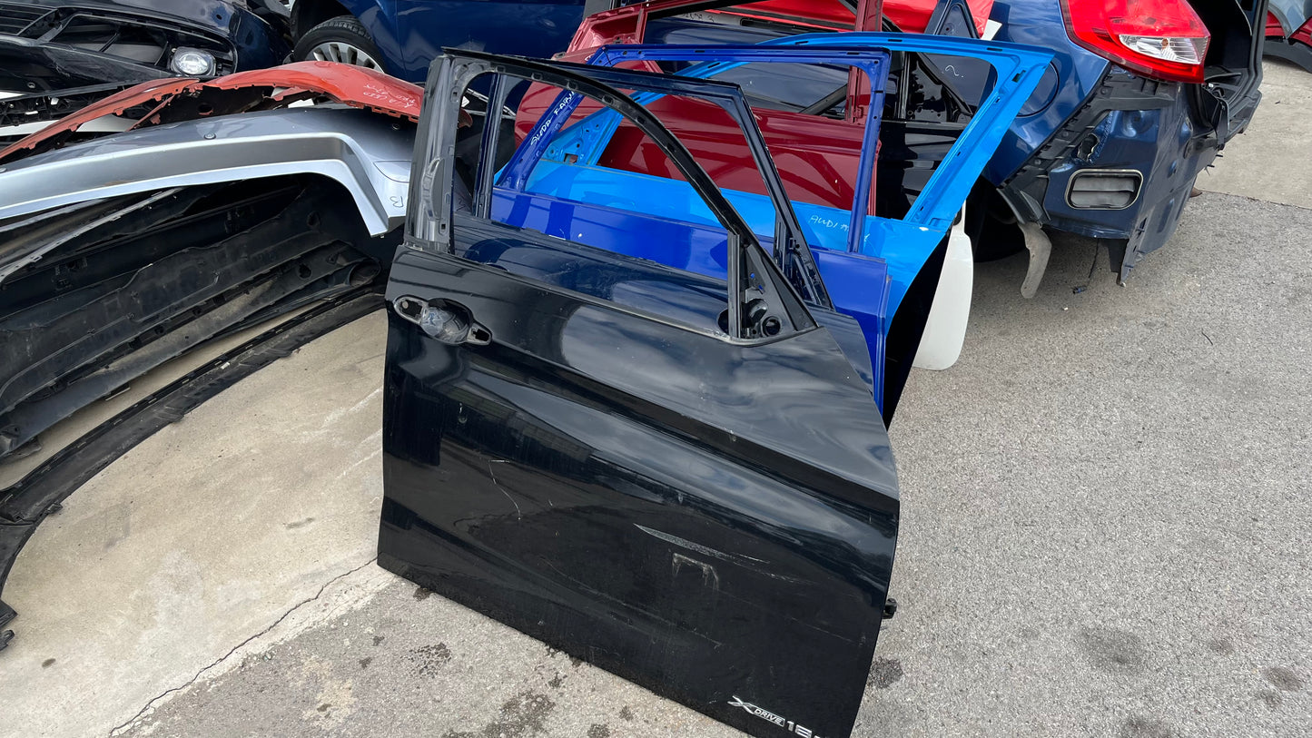 BMW X1 E84 предна дясна врата