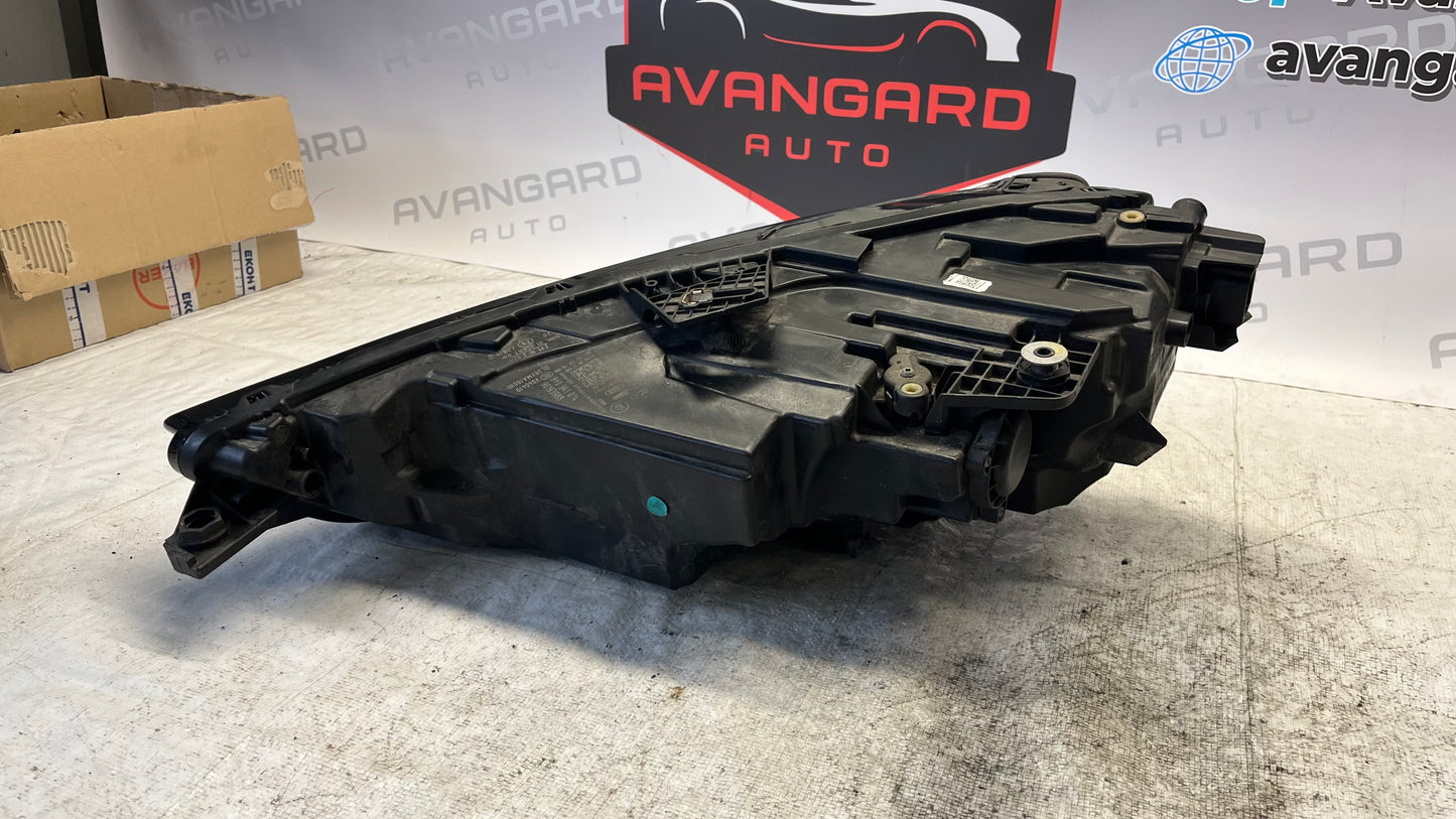 Audi A3 S3 20- десен фар