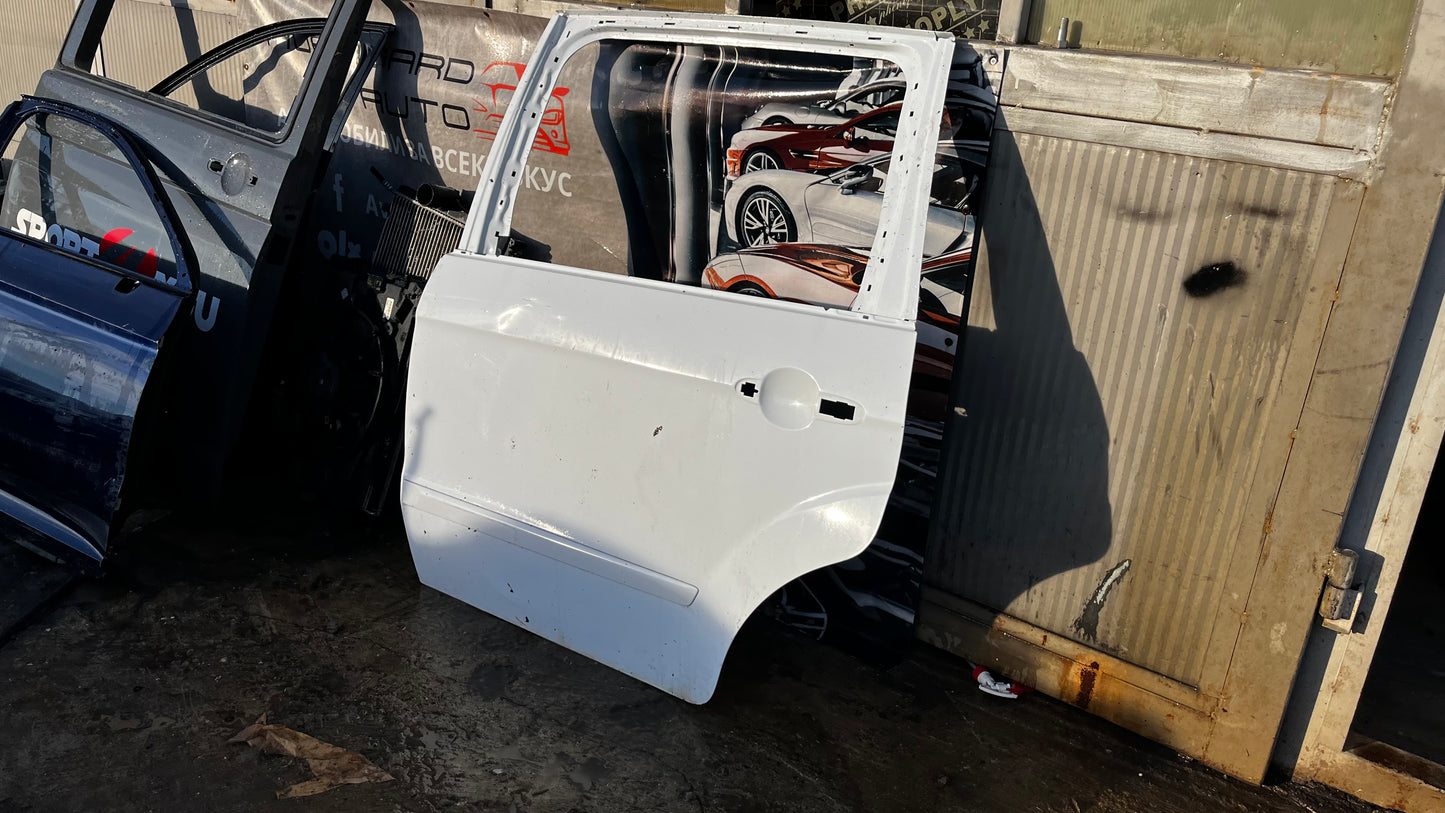 Ford S Max задна лява врата