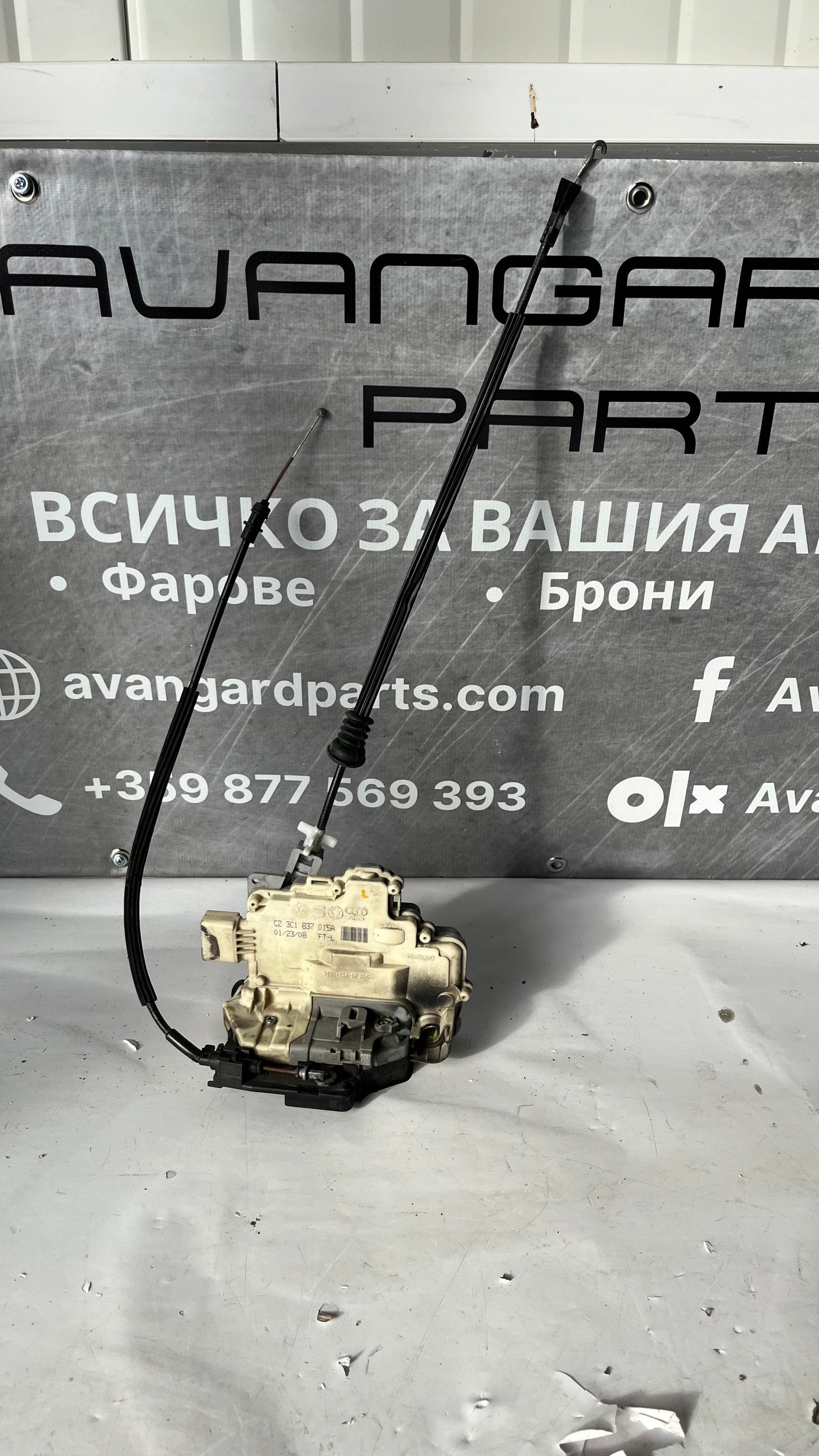 Брава на предна лява врата VAG групата