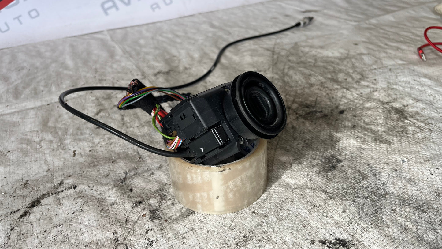 Mercedes E W210 2 броя гълтач за ключ