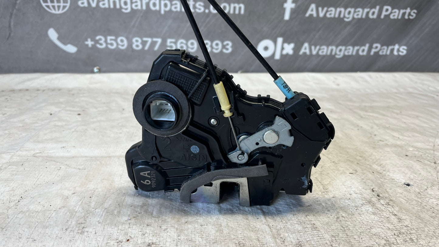 Toyota Corolla 01- брава предна лява