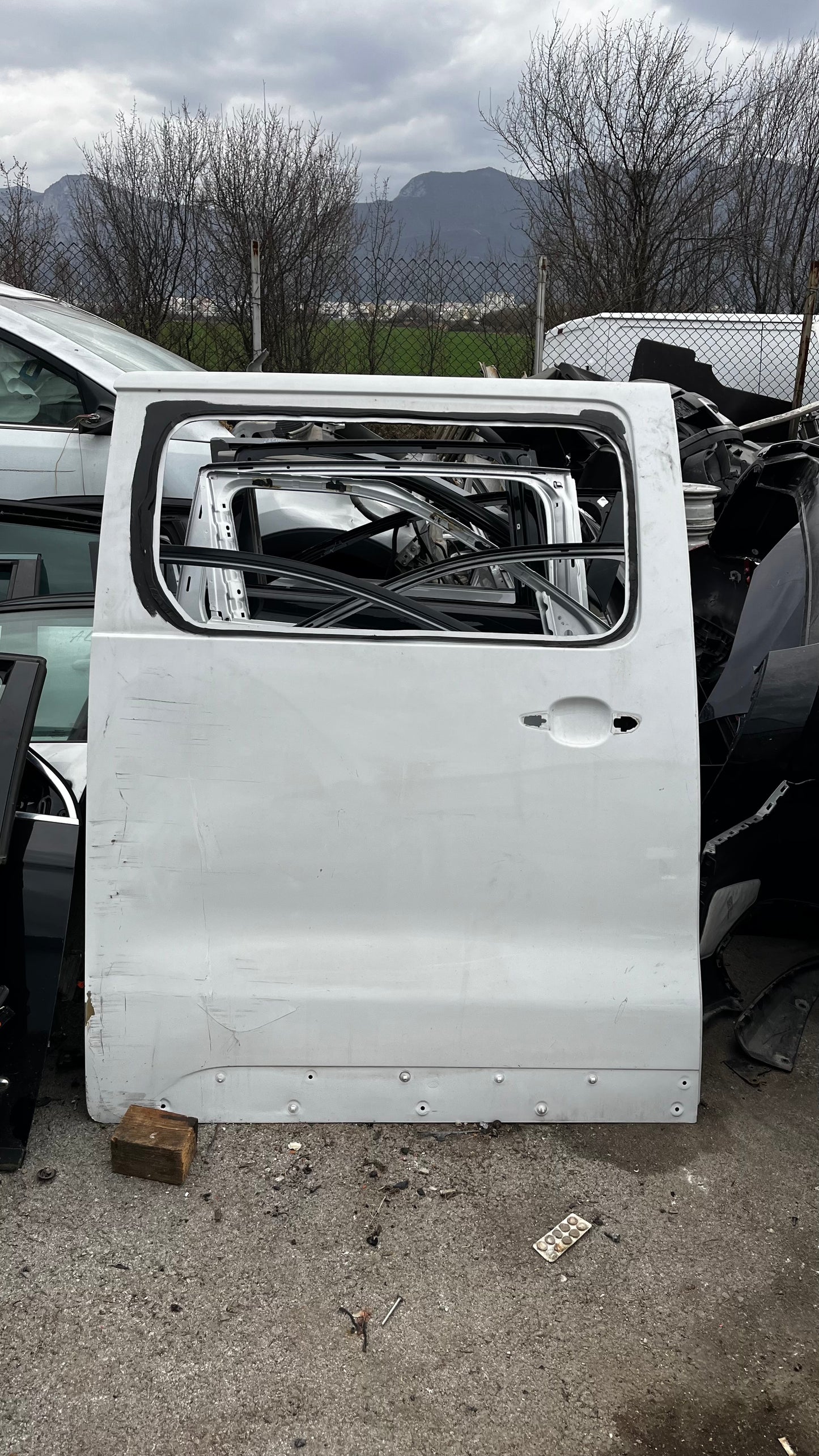 Peugeot Expert задна дясна врата