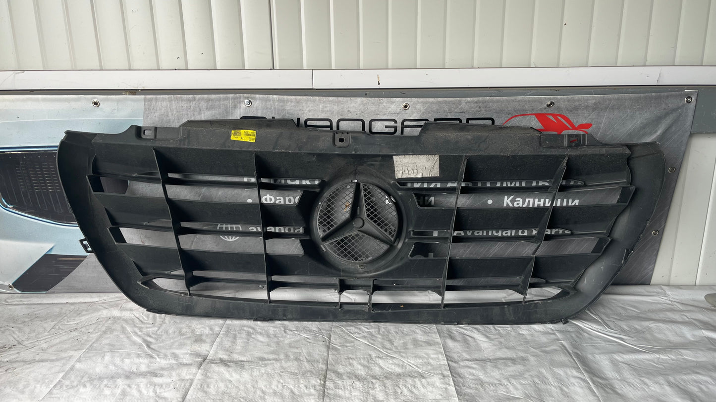 Предна решетка Mercedes Sprinter W907 2019-