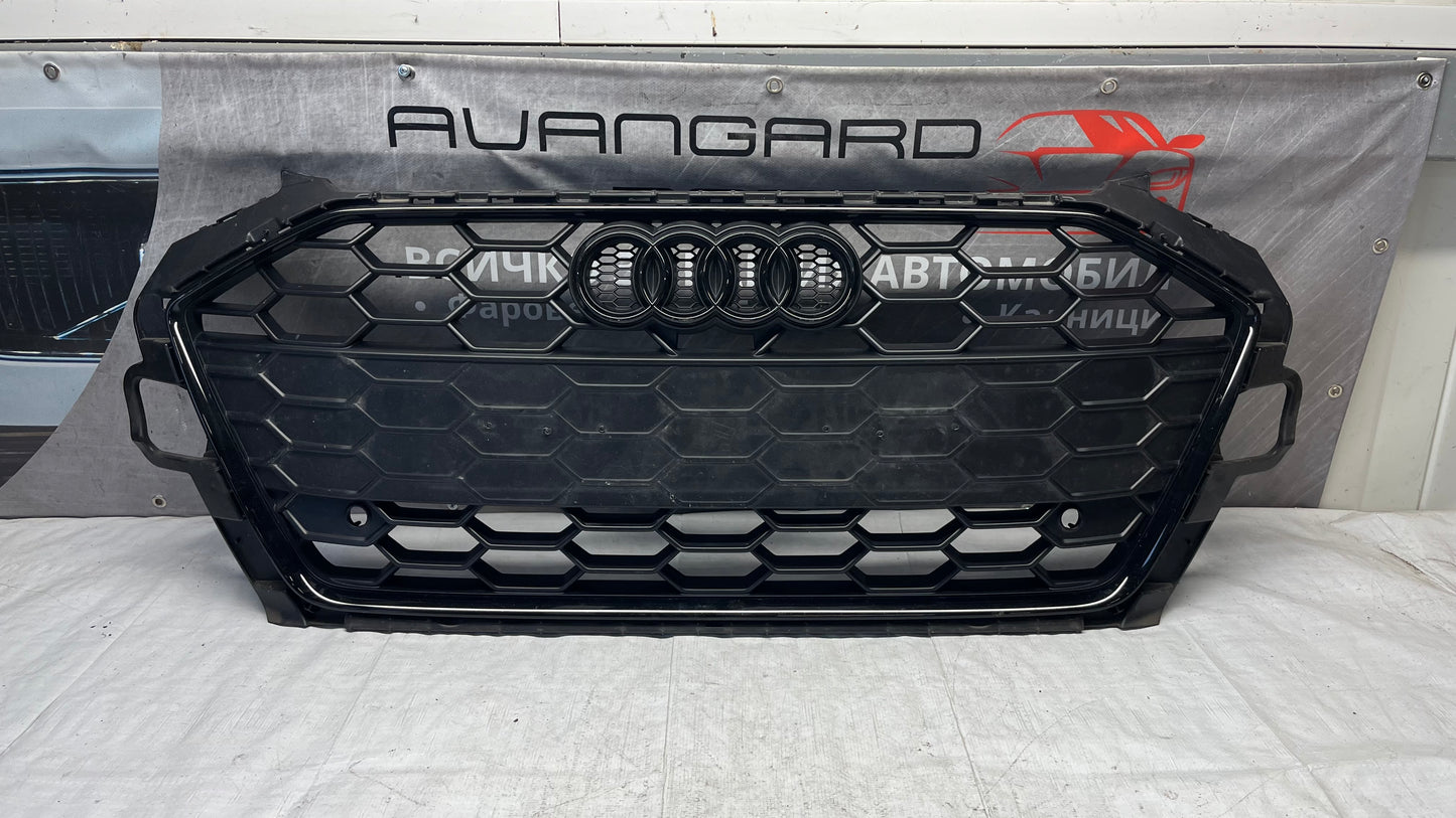 Audi A4 S4 B9 S-Line предна решетка