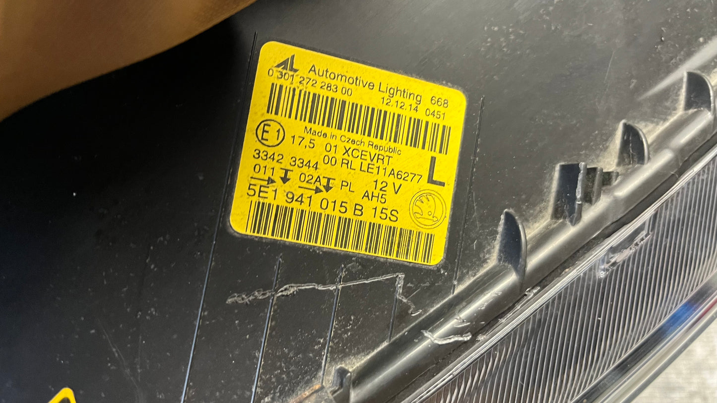 Skoda Fabia 3 ляв фар