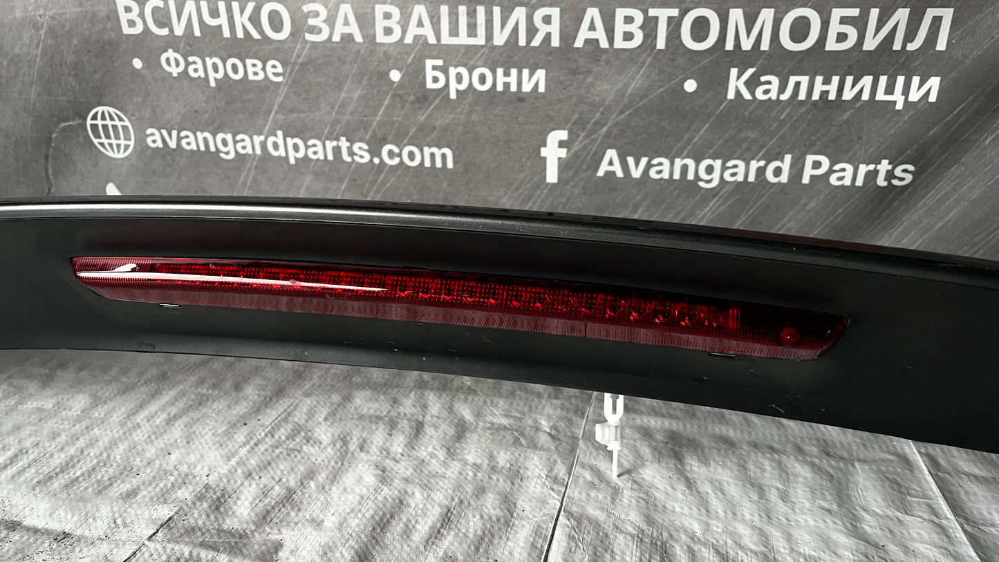 Skoda Karoq заден спойлер с мигач