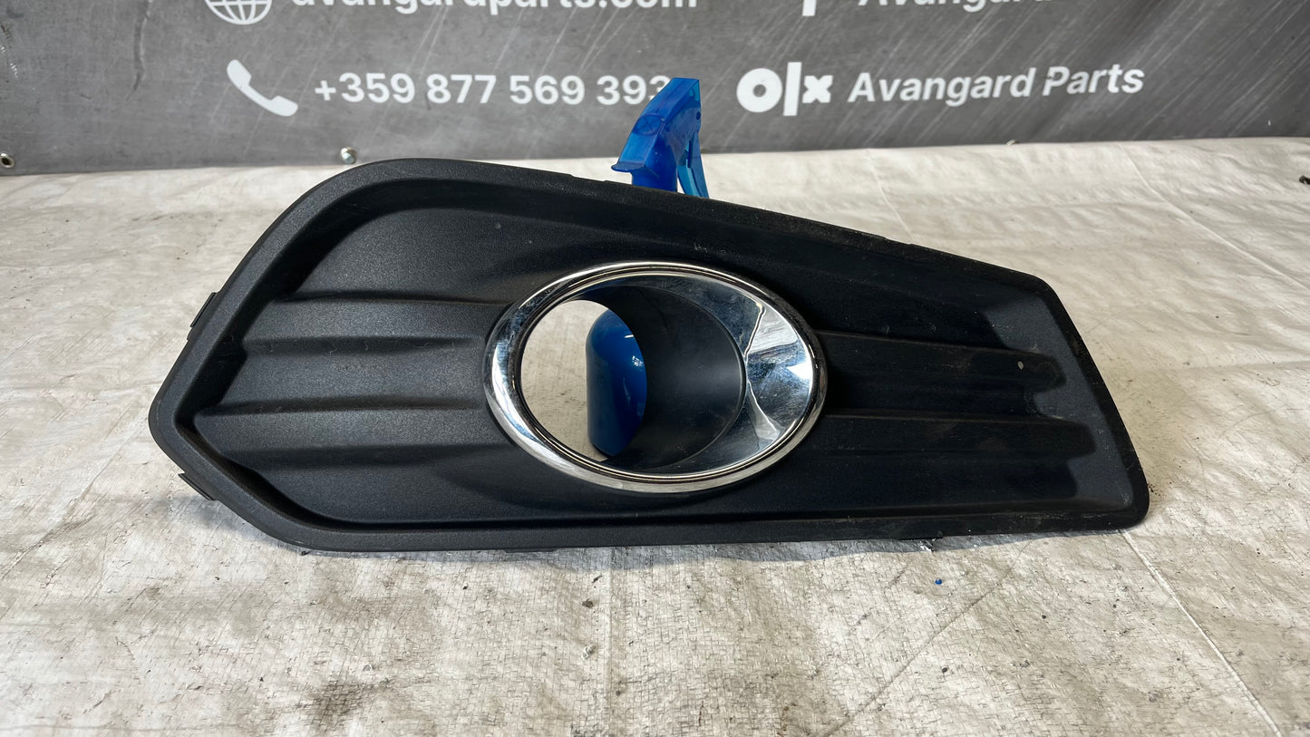 Ford S-Max 15- решетка халоген