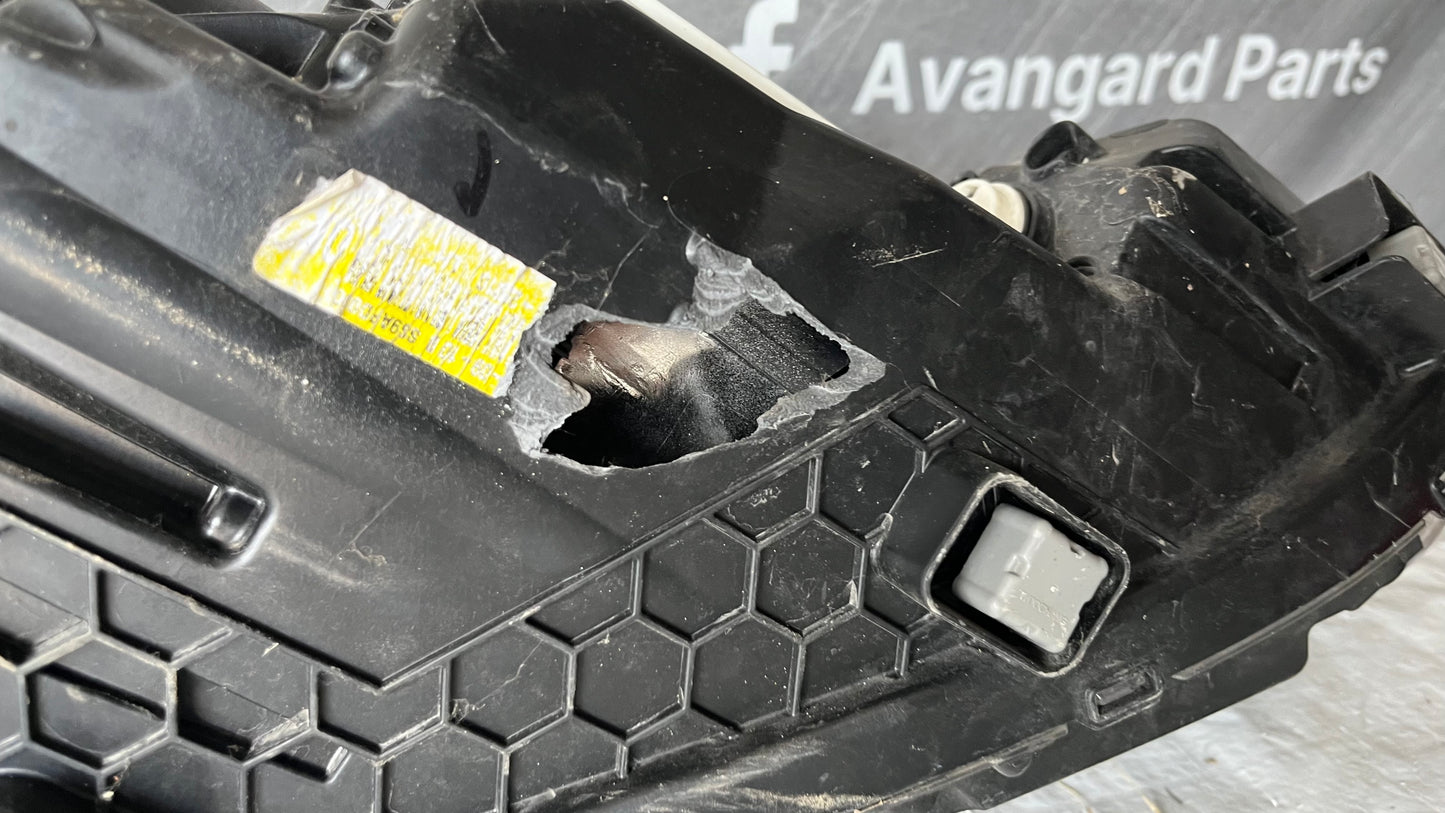 Ляв фар Hyundai i30 2008-