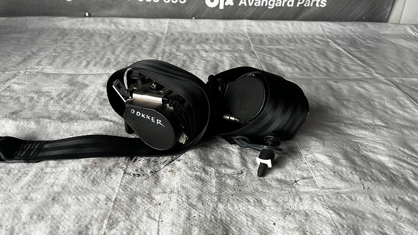 Dacia Dokker предни колани ляв и десен