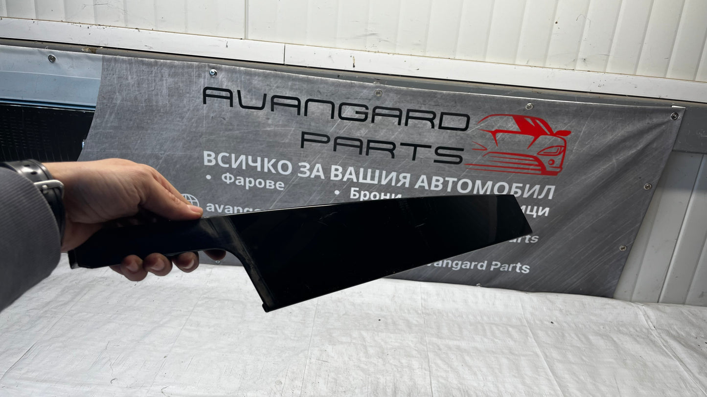 Renault Scenic 3 лайстна дясна колона