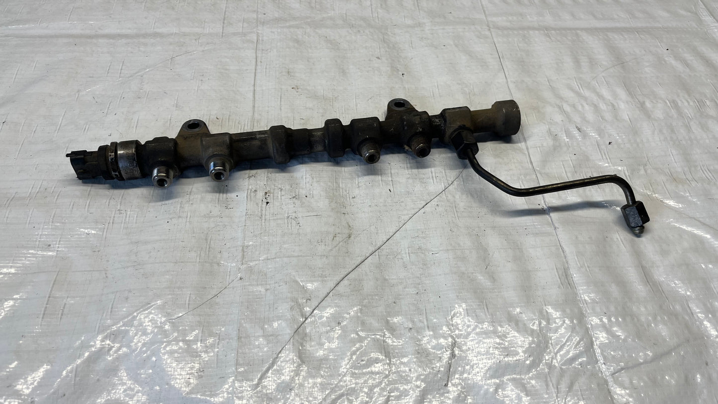 Opel Astra J 1.3CDti горивна рейка