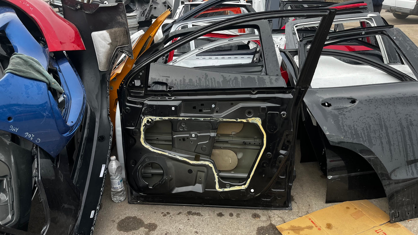 Nissan Qashqai J11 17- предна дясна врата