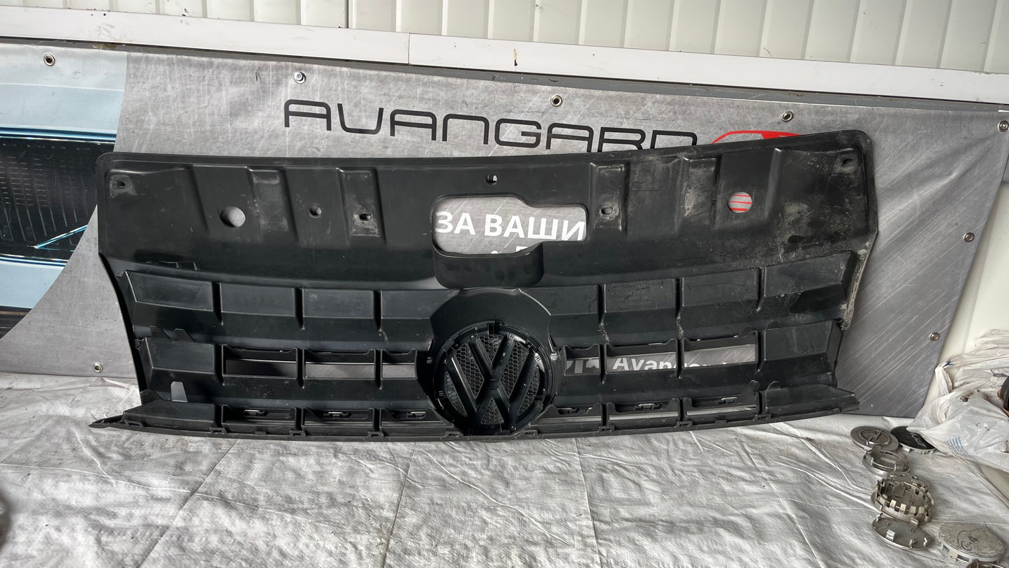 Решетка Volkswagen Amarok 2018-