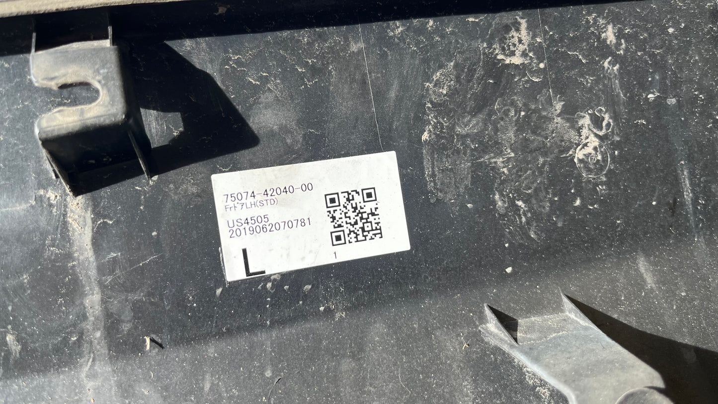 Toyota RAV4 09- декорстивна лайстна за лява врата