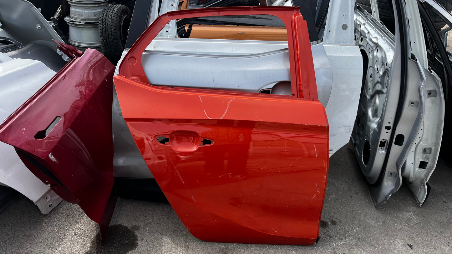 Opel Corsa F 19- задна дясна врата