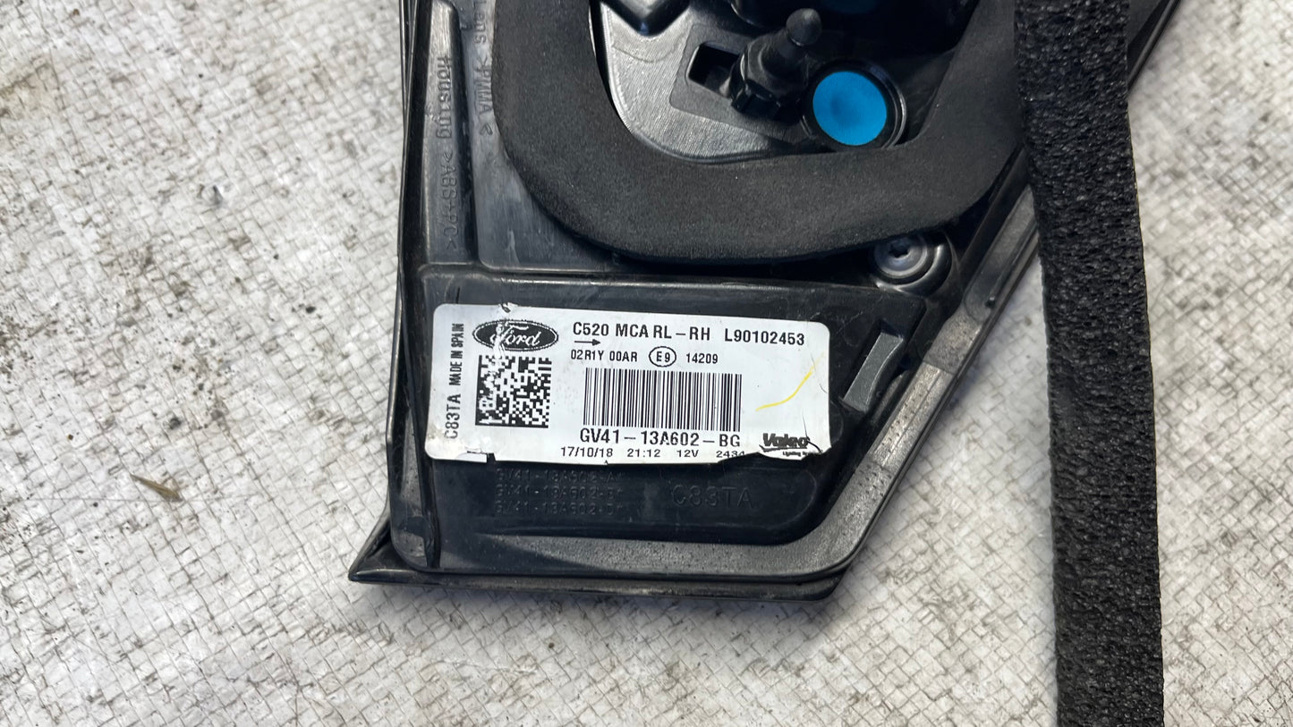 Ford Kuga 2 12- десен стоп