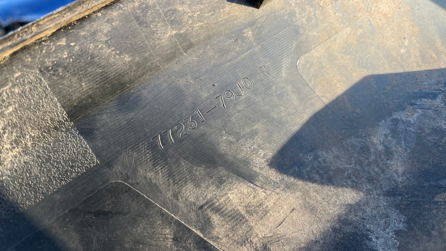 Suzuki SX4 праг десен