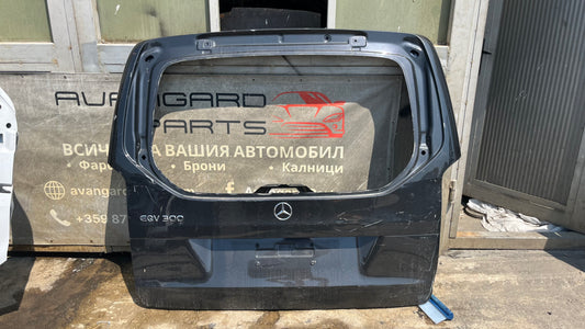 Mercedes EQV 2020- багажна врата