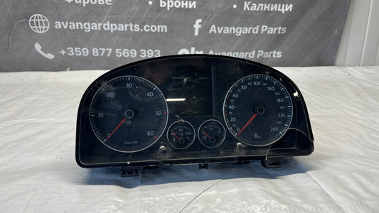 Volkswagen Touran километраж.