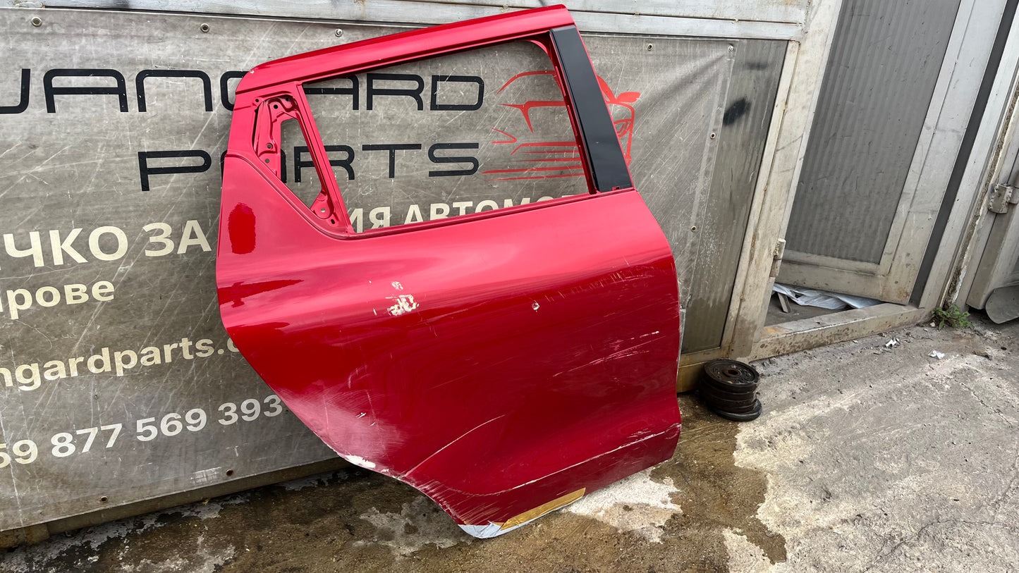 Задна дясна врата Suzuki Swift MK8