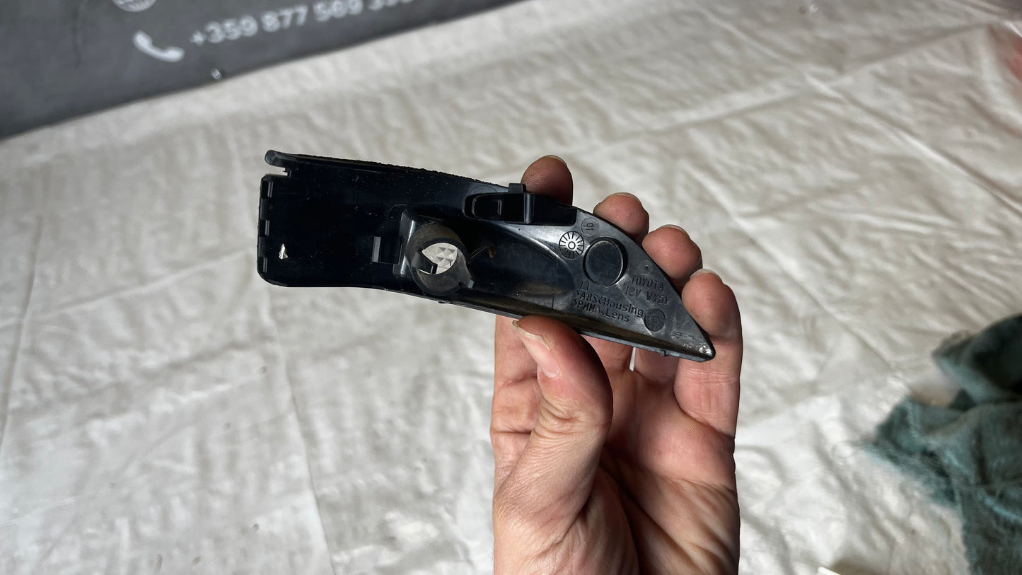 Toyota Yaris мигач