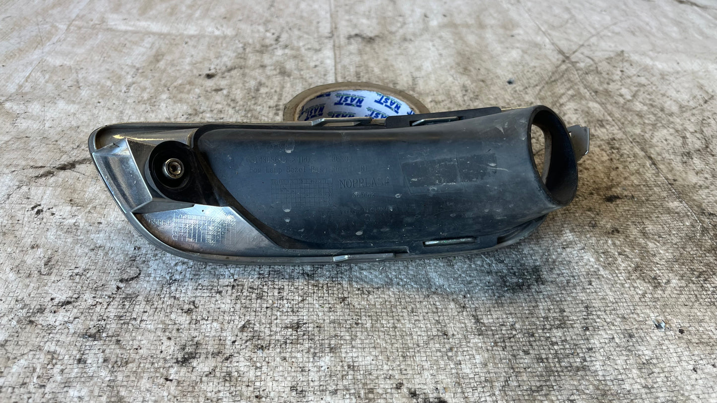 Jeep Grand Cherokee MK2 решетка за халоген ляв