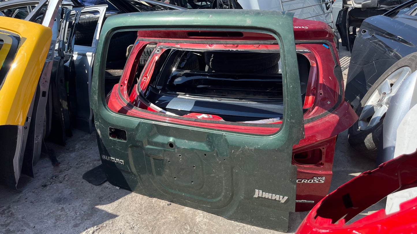 Багажна врата Suzuki Jimny 1998-2017