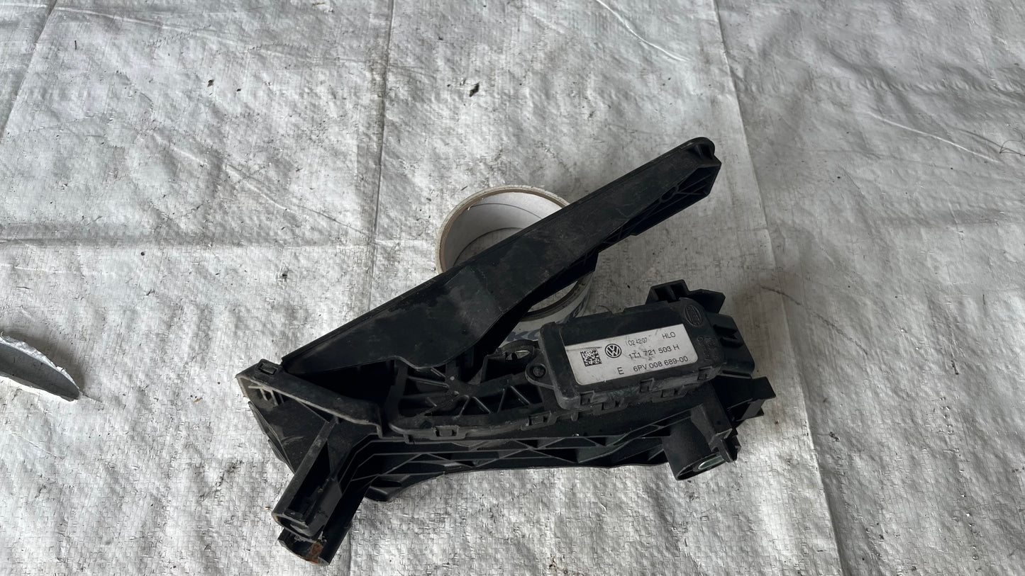 Педал за газ Volkswagen Touran 1
