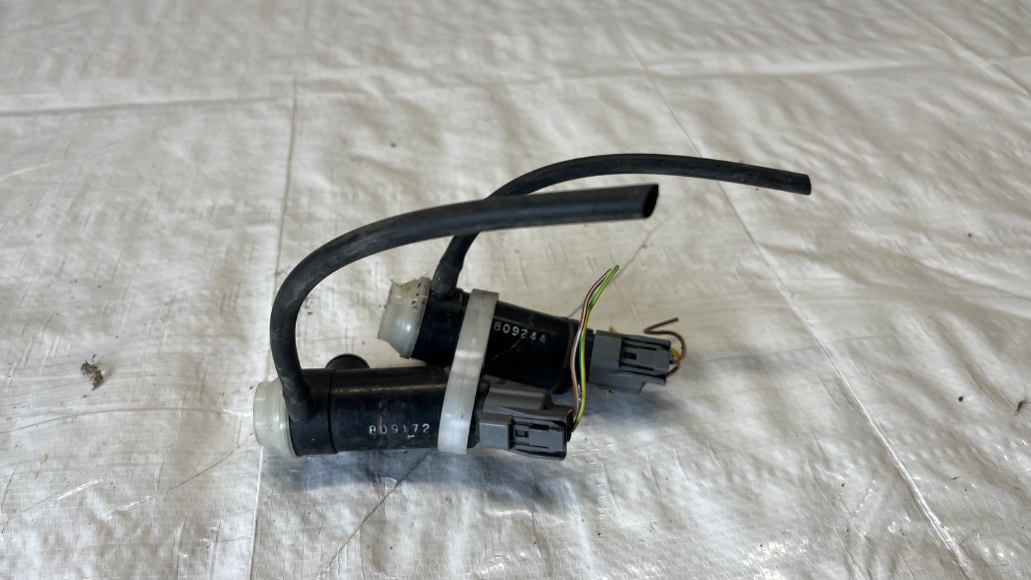 Subaru Forester помпи за чистачки