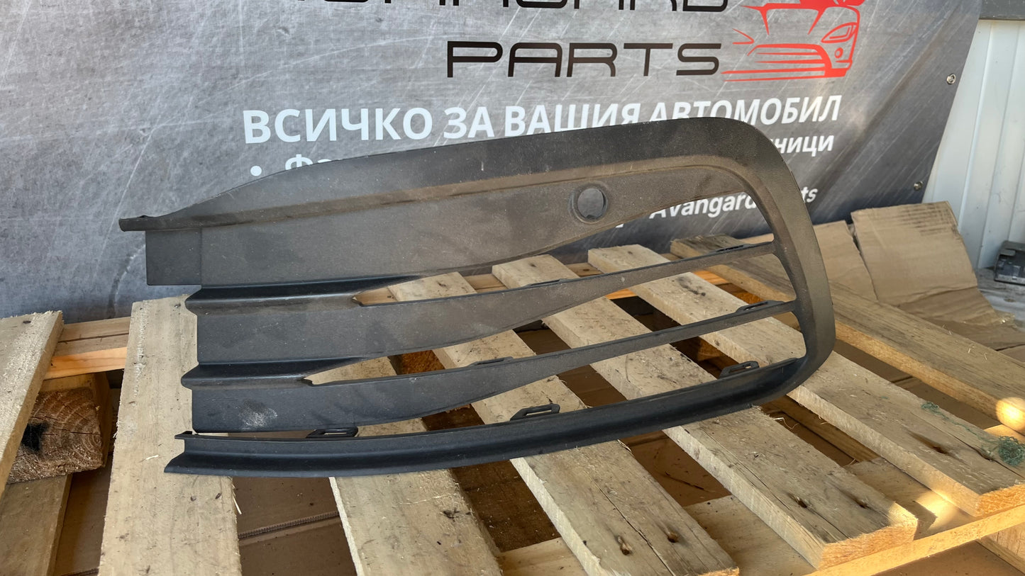 Лява решетка Volkswagen Golf 8 2019-