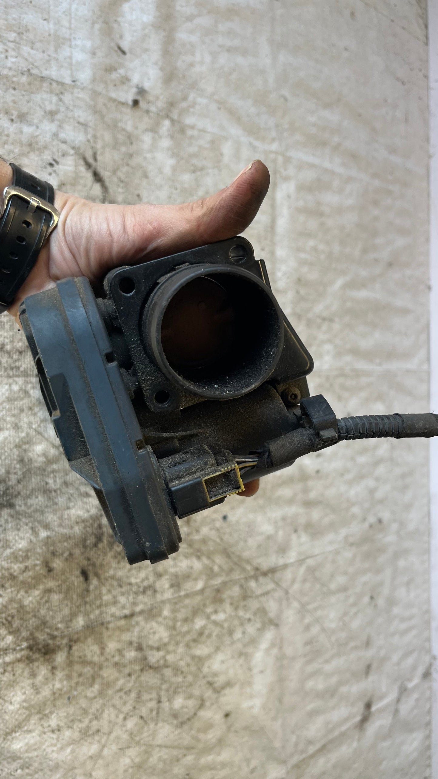 Fiat Grande Punto 1.4i 06- дросел