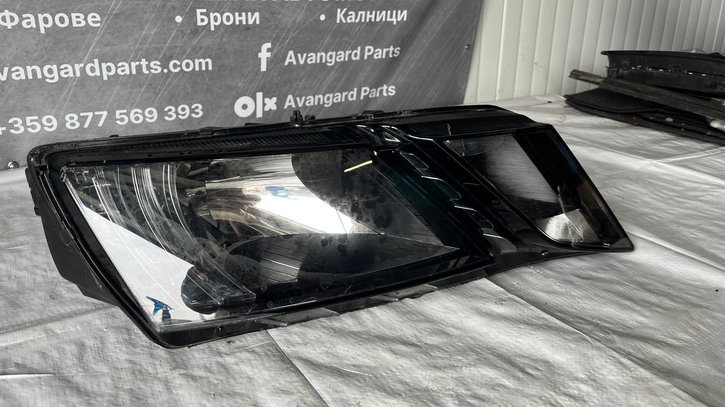 Десен фар Skoda Octavia 3 2017-