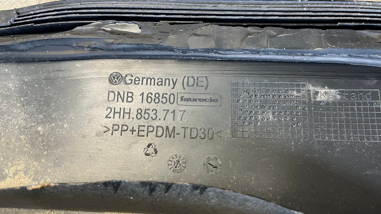 Volkswagen Amarok предна вежда