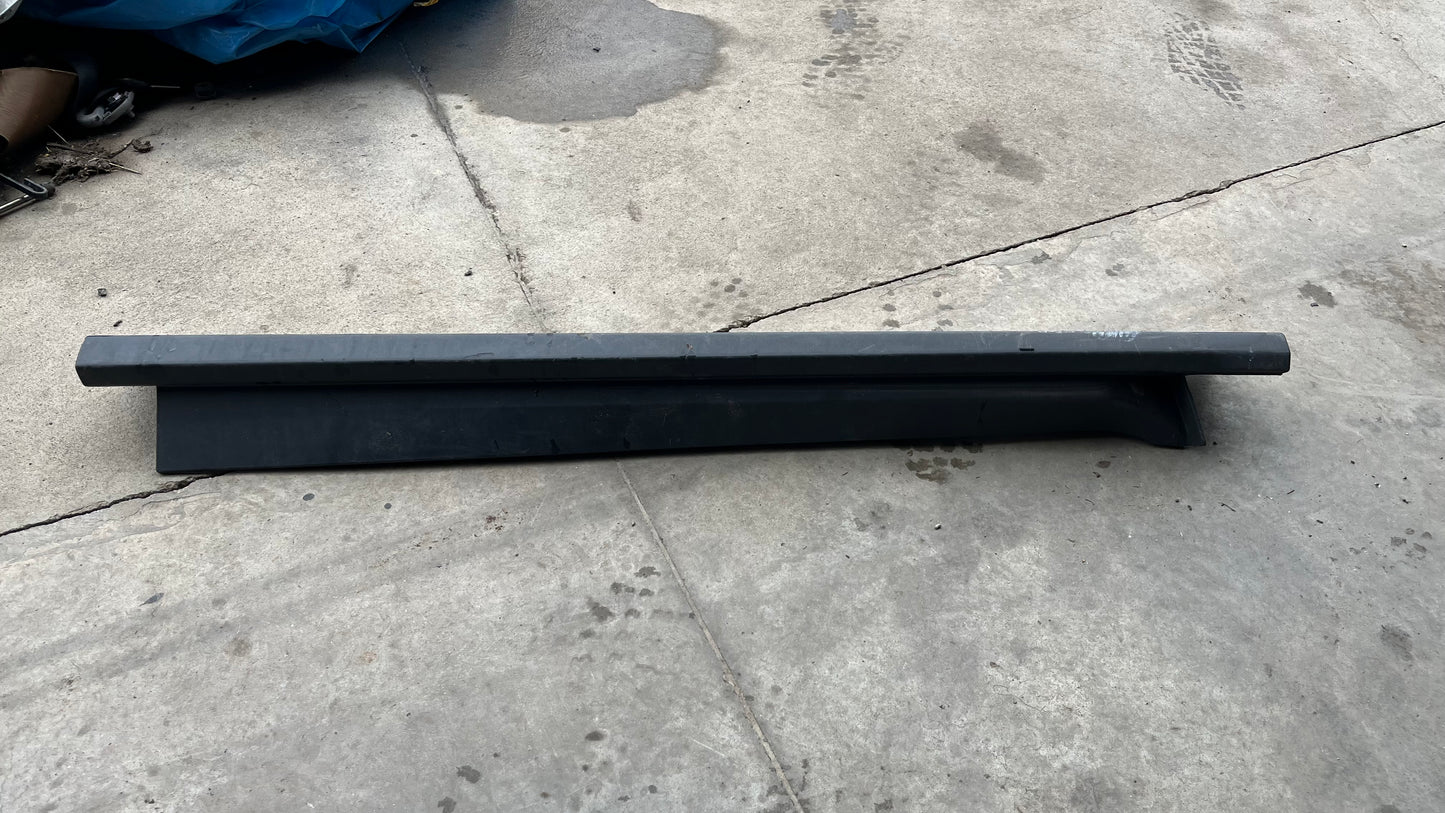 Ford Transit Courier ляв праг