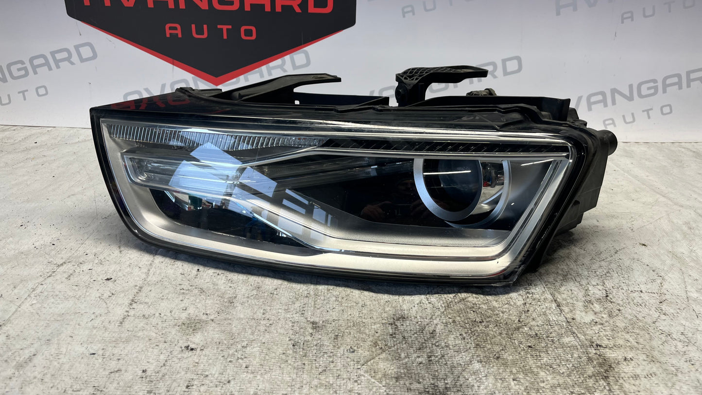 Audi Q3 17- ляв фар