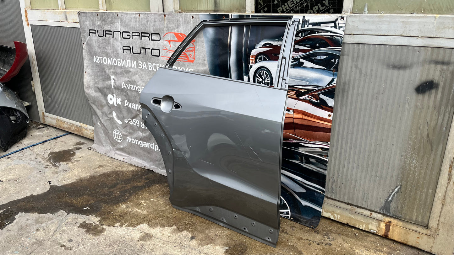 Toyota RAV4 5 задна дясна врата