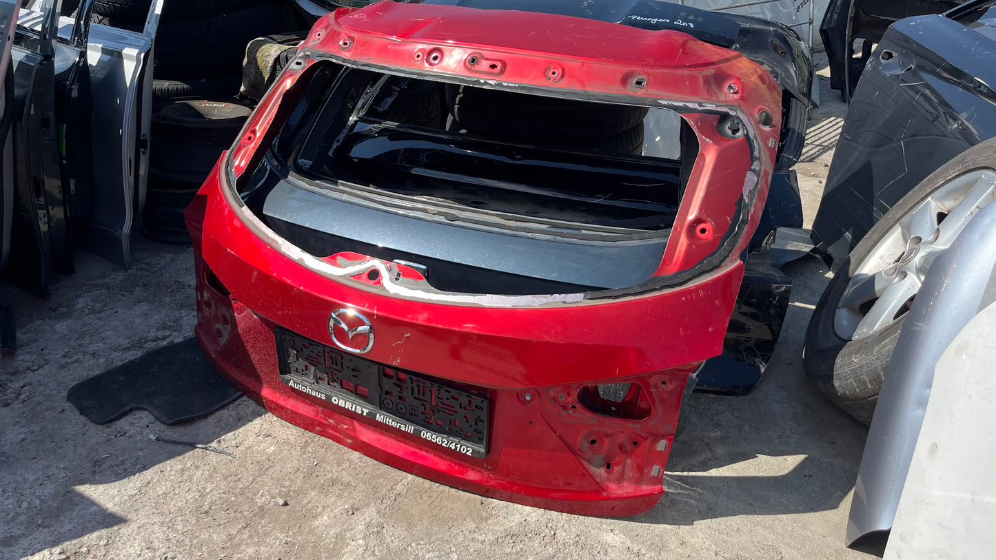 Багажна врата Mazda 3 2013-