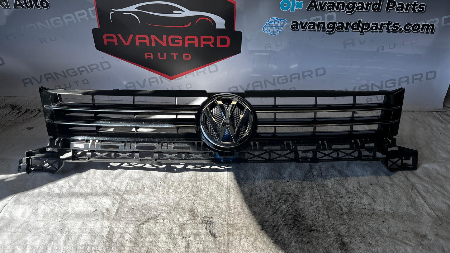 Volkswagen Tiguan 2010- предна решетка