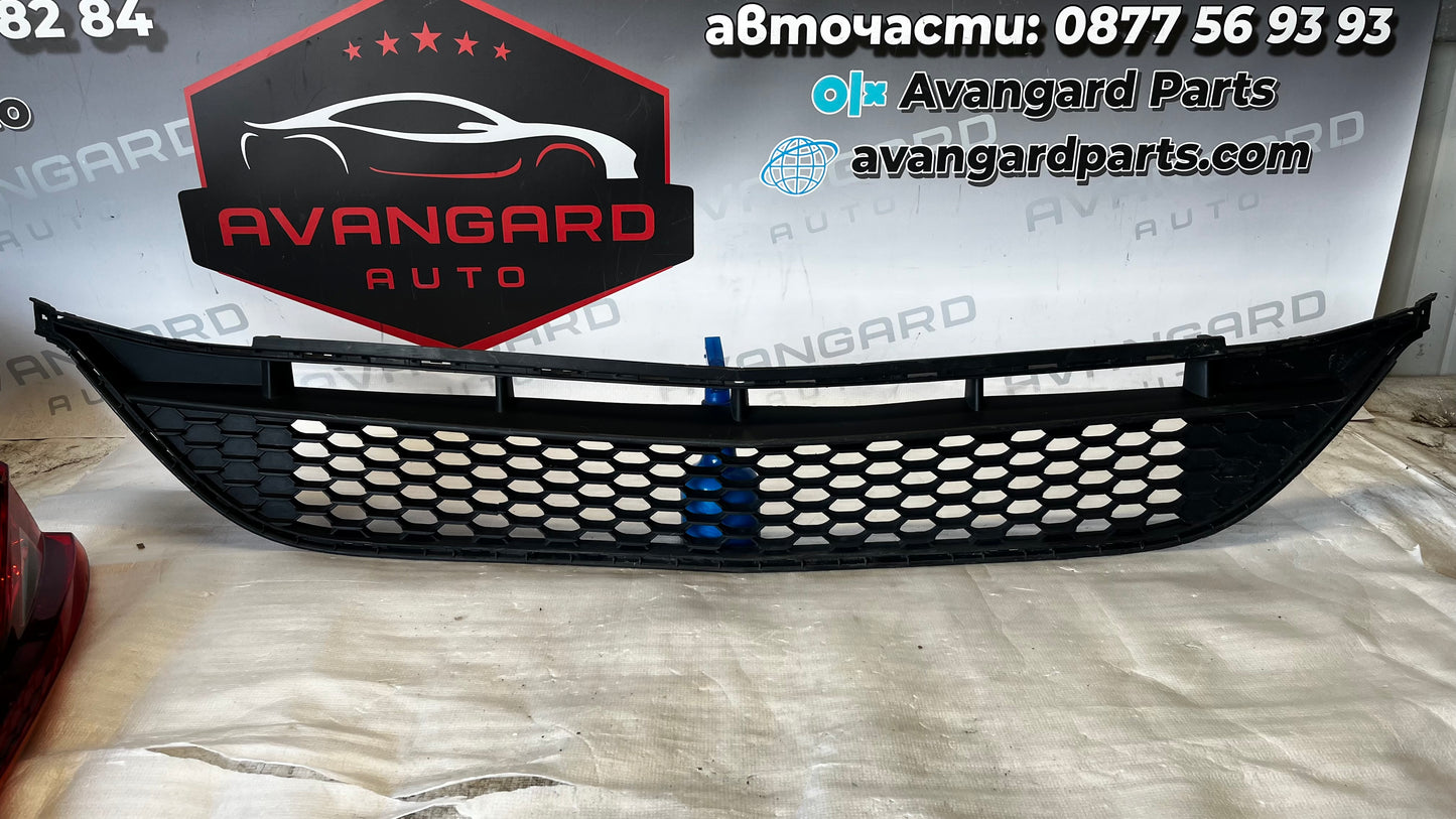 Mercedes A W177 AMG предна решетка