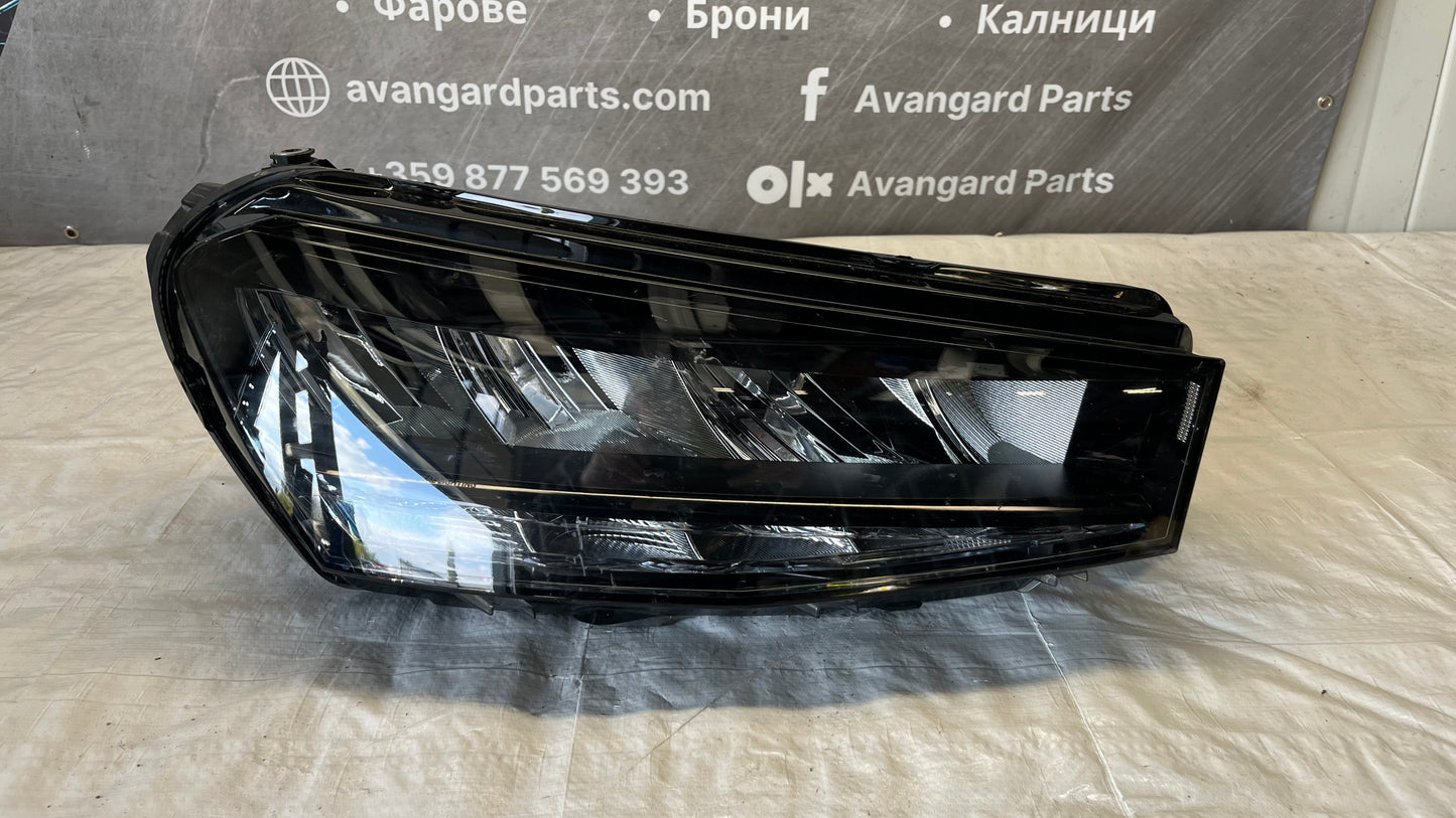 Skoda Fabia 4 десен фар