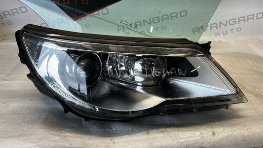 Volkswagen Tiguan 07- десен фар