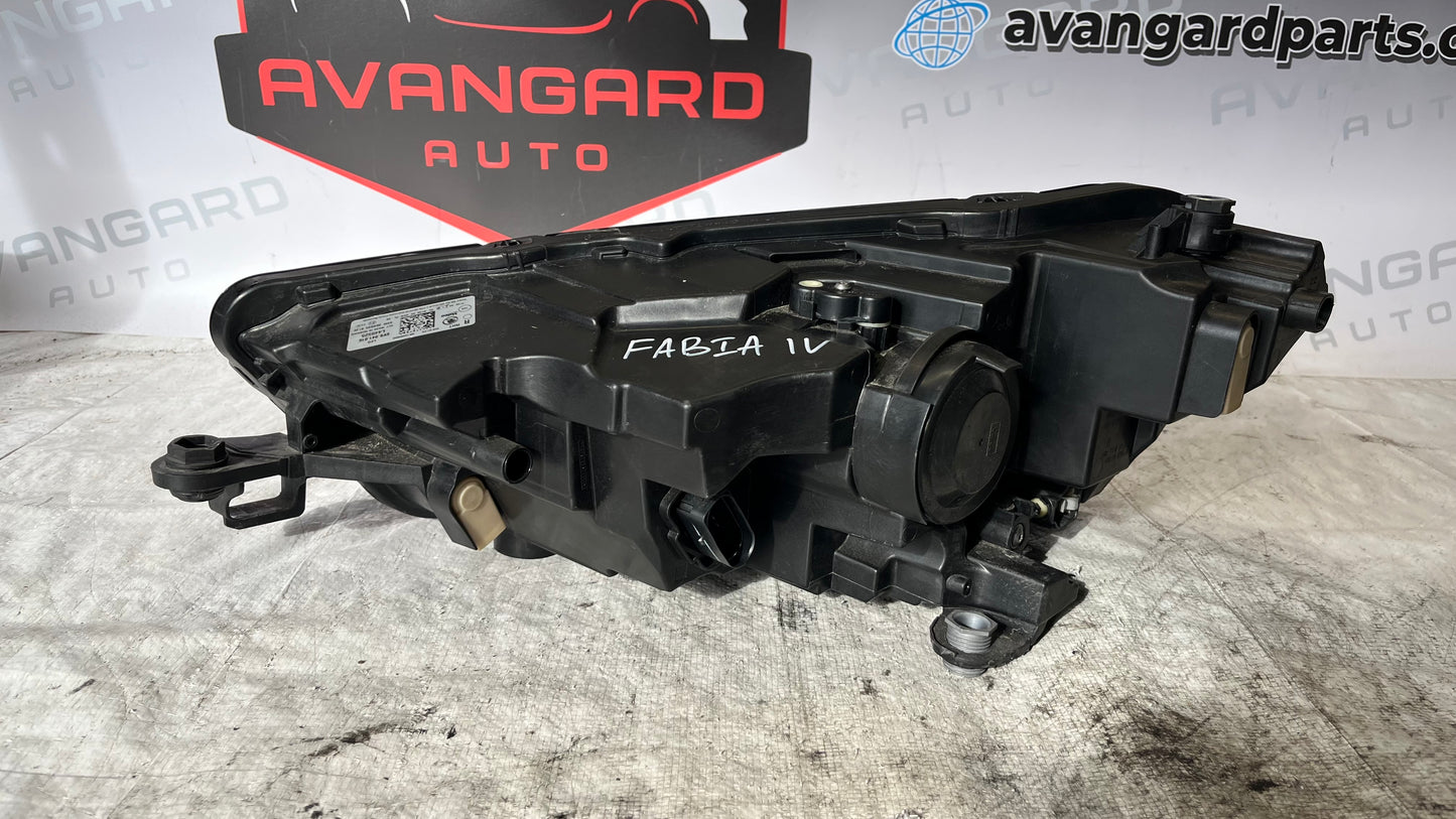 Skoda Fabia 4 десен фар